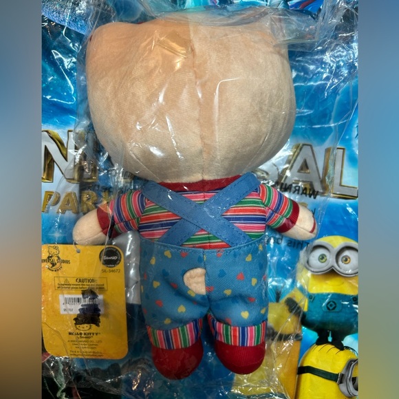 HELLO KITTY CHUCKY PLUSH DOLL - Picture 3 of 5